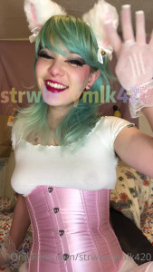 Veronika Strawberry [ strwbrrymlk420 ] - My favorite toy  She gets the job done quick