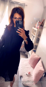 Leyla [ repressed-princess ] - Practicing my smolder, uncensored <3 Do something fun this weekend