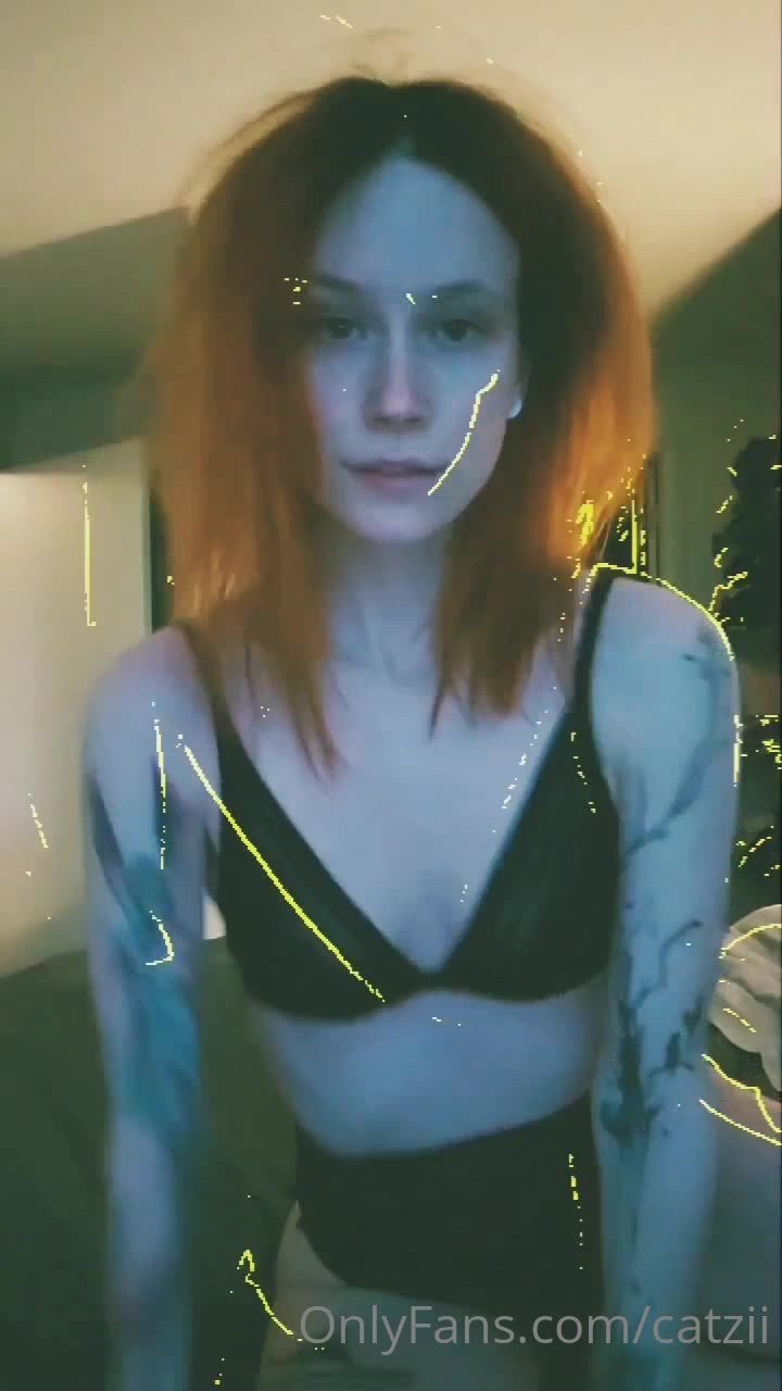 Cat [ catziilla ] - Mirror shots are the best   Full Body Shots    biggbootyjudy123 - ePornLeak