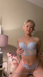 Lillie [ kinkylillie ] - Os habéis portado bien este finde? Yo sí😈