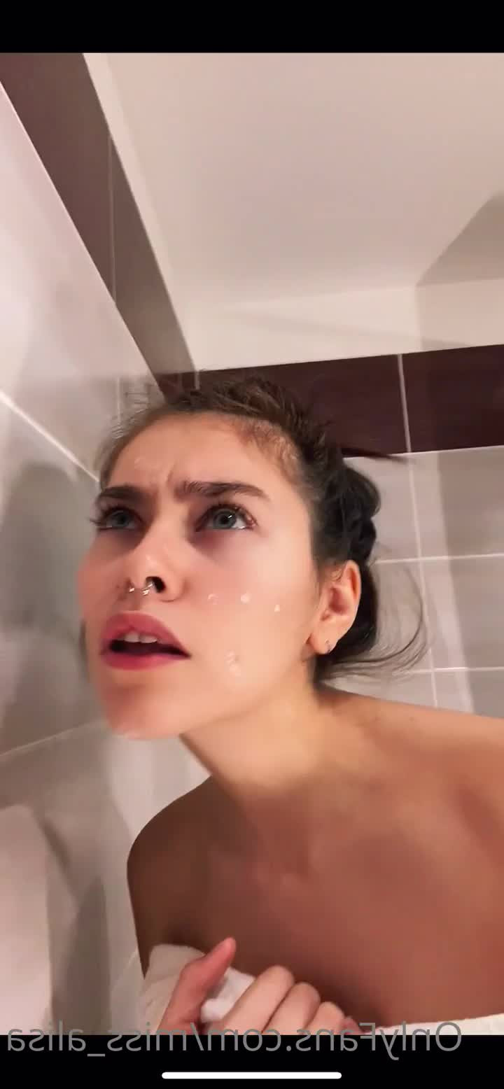 🦊Alissa Foxy🦊 VIP Profile [ miss_alisa ] - Little clip from yesterday - ePornLeak