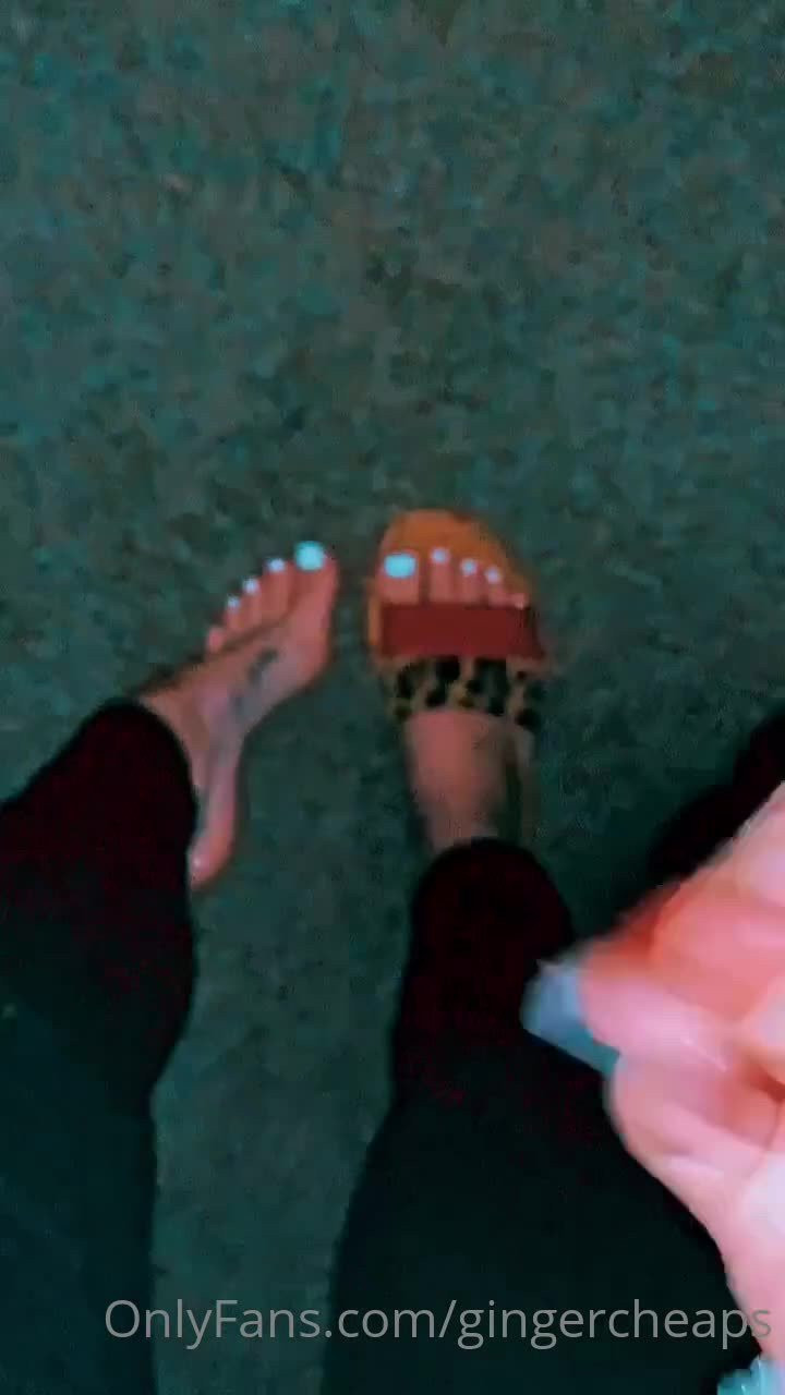GINGERS BELLY WRLD [ gingersbellycontent ] - Happy Easter, darlings! 🐰💞How about dropping this bunny some - ePornLeak