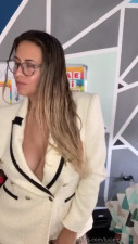 Luciemomma Unbuttons Blazer And Shows Grade A Tits