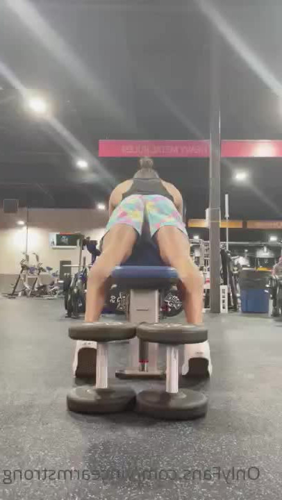 Vince [ vincearmstrong ] - There’s a flippin thousand of you😭💕 free b/g video soon! - ePornLeak