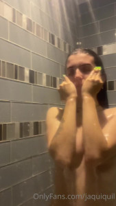  [ jaquiquil ] - I definitely had to get topless for you too