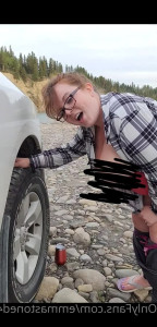 Emma Stoned [ emmastoned420free ] - They say if you want something you'd gotta grab it with both hands😜