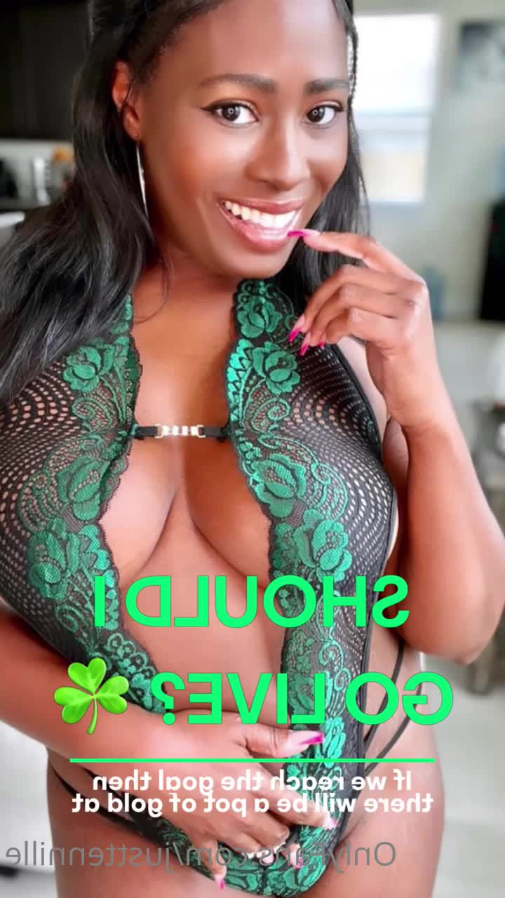 Just 💋Tennille [ justtennille ] - Need a naughty boy to take care of this kitty today hehe 😈 - ePornLeak