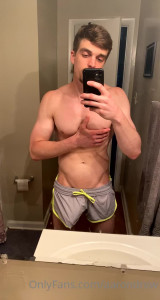 aarondrew - perky tits & thick ass what more can you ask for 🤭