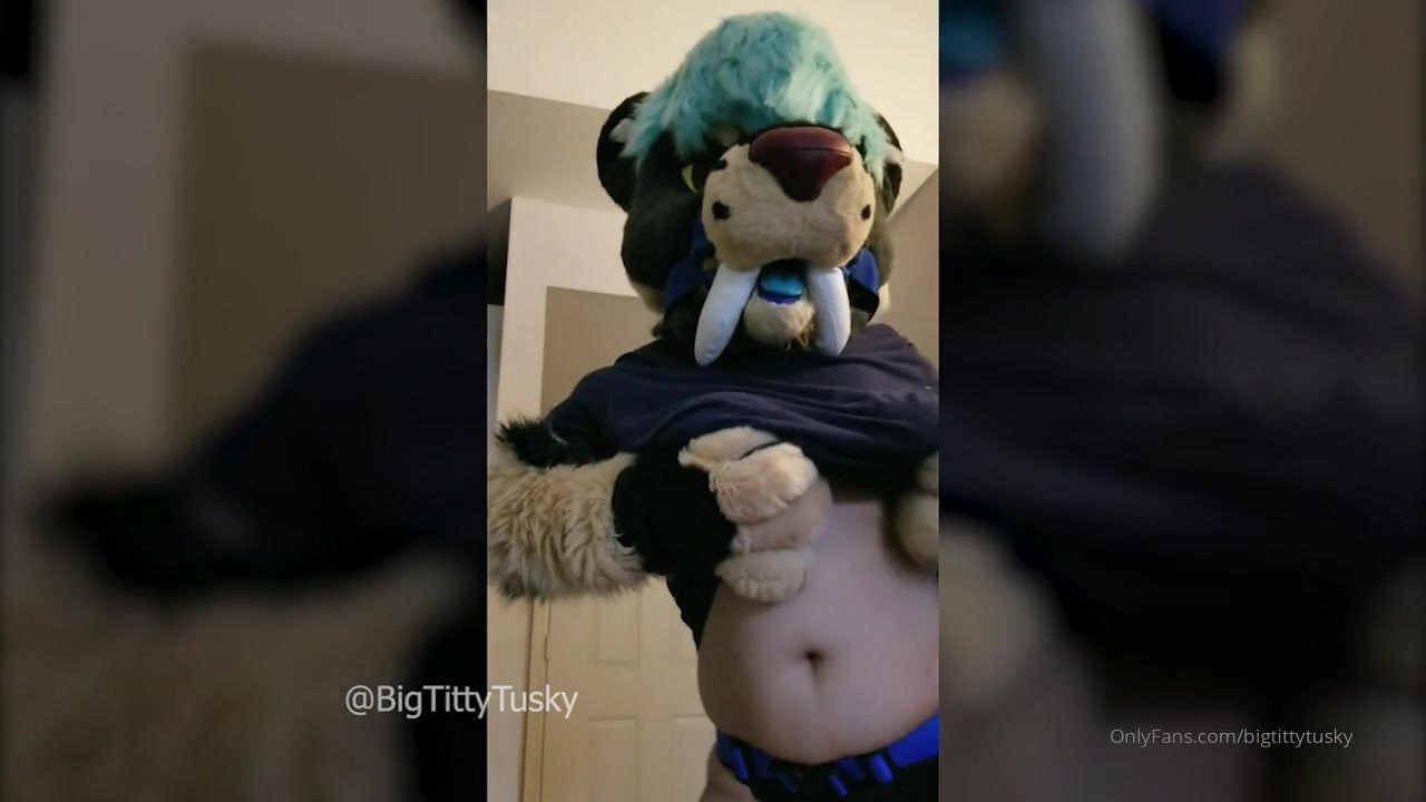 Tusky [ bigtittytusky ] - Ragazzi mi piacerebbe avere dei feedback sul materiale pubblicato  - ePornLeak