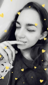Tali Dova [ tali_dovahkiin ] - charofoxx  charofoxx    Sexy brunette available to have fun and try