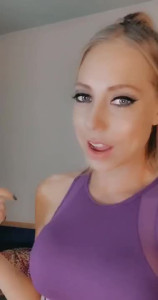 Shawna 🤍 [ shawnalenee ] - Give me a juicy squeeze  You have a new video waiting 😋