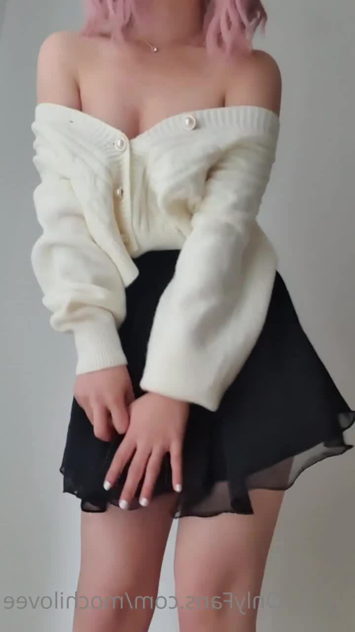 mochilovee - 🫐 @jenny_shine 🫐 @jenny_shine 🫐Oh, where are you looking? - ePornLeak