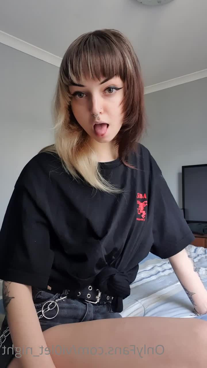Violet [ vi0let_night ] - happy valentine s day babe  watch me play with this dick in the - ePornLeak