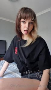 Violet [ vi0let_night ] - happy valentine s day babe  watch me play with this dick in the