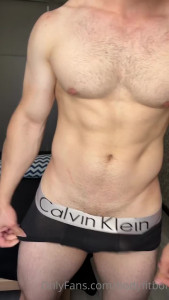 bodyfitboi - How's the back looking?😘