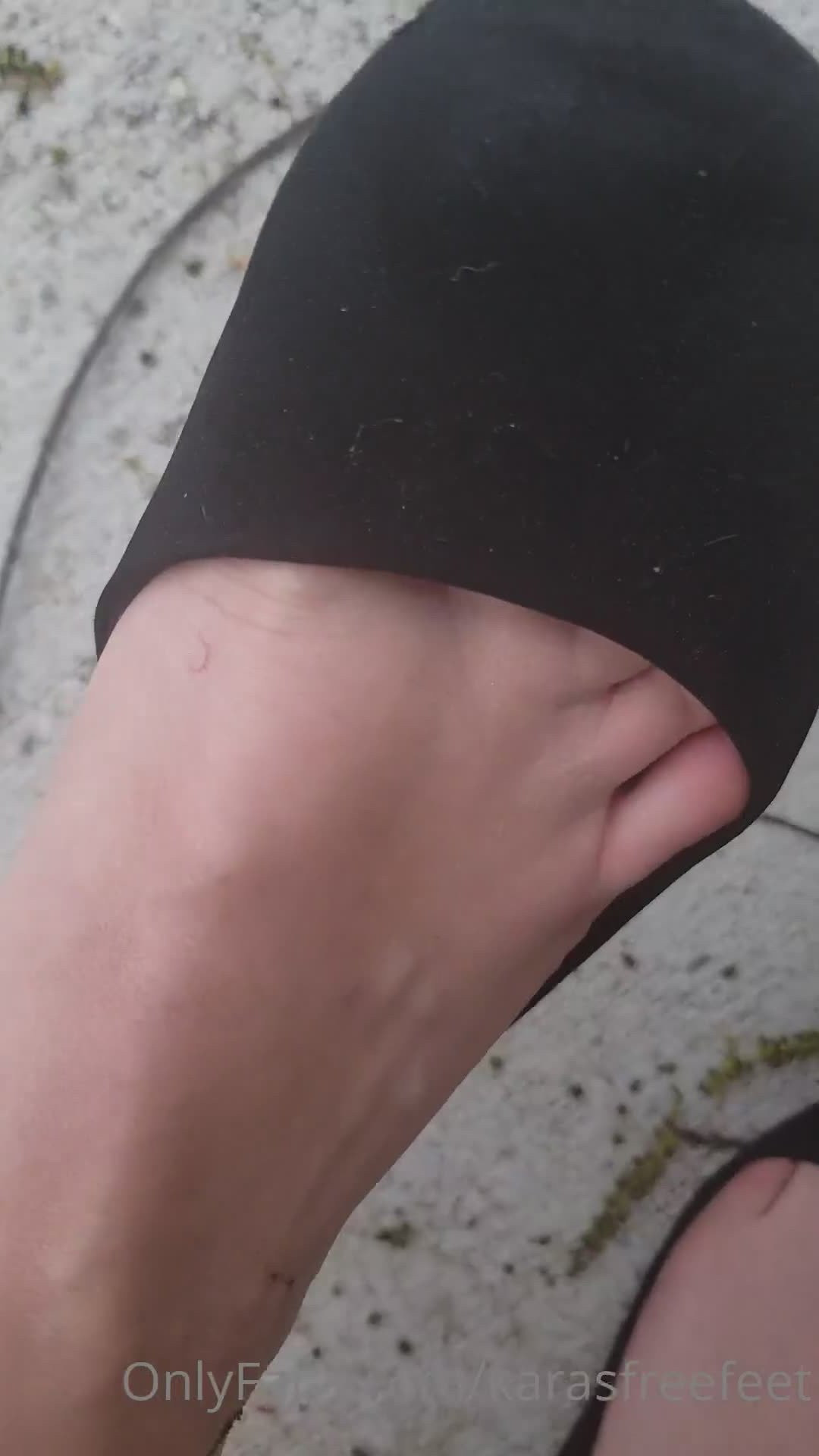 KarasFreeFeet - Twins menage - ePornLeak