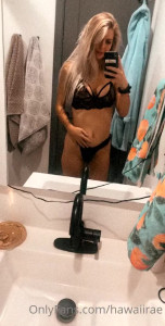 College Sweetheart 😘😘 [ hawaiirae ] - Hey babe  Got a surprise coming for you tonight     Make sure to