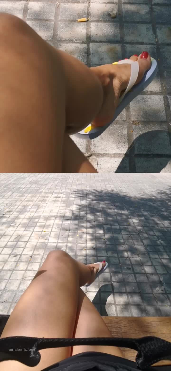 Princess Melanie [ feetofmelanie ] - Keep your eyes open for a chance at the biggest surprises of the year - ePornLeak
