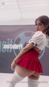 MARINA GOLD 18y.o.💦 [ marinagoldxx ] - You want to see more   Follow me