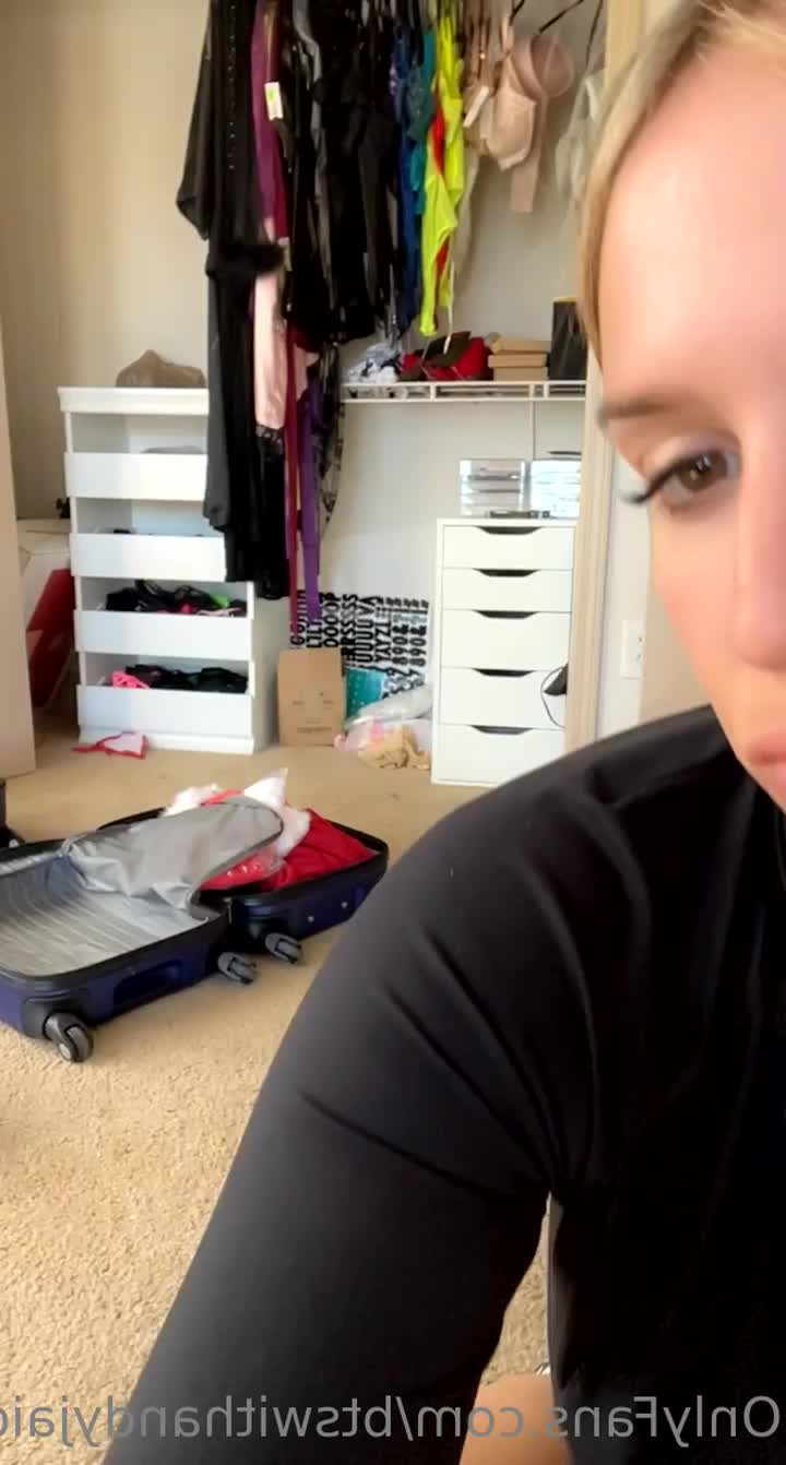 Andy Jaide [ btswithandyjaide ] - sassysassyqueen   Slim and busty tattooed girl desires to play with - ePornLeak