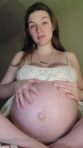 April Havens🌸 [ wildaprilflower ] - My cock is literally leaking this morning, I'm so horny