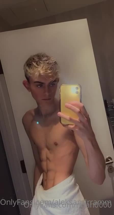 your Sasha🇺🇦 [ aleksandrramm ] - He gets so deep - ePornLeak