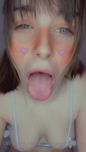 Clara Kittenz [ clarakittenz ] - Imagine me bouncing on your lap
