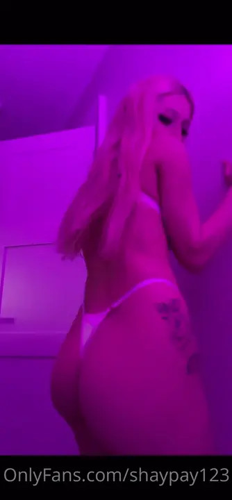 Shaypay123 Grinding That Neon Booty - ePornLeak