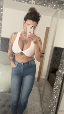 Iam_Lina Bounces Her Tits In The Mirror Wearing Tight Clothes