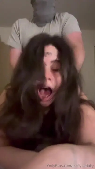 Mollyzedolly Has Rough Sex On All Fours - ePornLeak