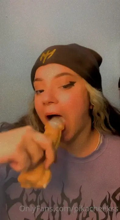 Pikacheekss Having A Dick For Waffles - ePornLeak