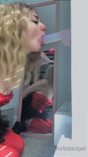 Liddolpet Deep Throat To A Dildo