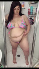 Thickhungryhoney Having A Naughty Shower
