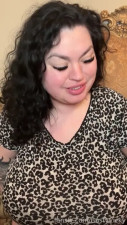 Bustyvicky Is Showing Massive Jugs