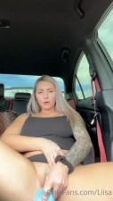 Masturbates With A Big Dildo In The Car