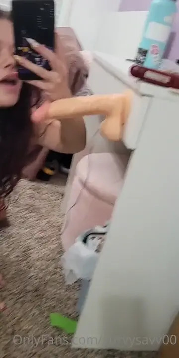 Curvycherry00 Gently Sucking A Dildo - ePornLeak