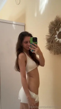 Yuliaschreiber Flaunting Her Sexy Body