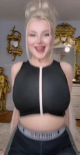 Vixen Virago Teasing With Her Bouncy Tits