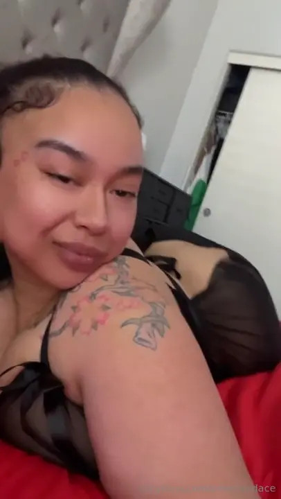 Breecandace Humping Gently On Bed - ePornLeak