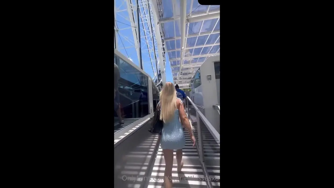 ScarlettKissesXO Fucks In Skyviews Miami Wheel - ePornLeak