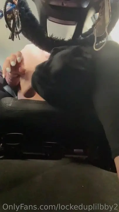 Itzgrippytv Squirts In Car - ePornLeak