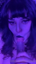 Misscxxt’s Close Up While Giving A Blowjob