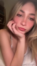 Cheleche’s Cleavage Pops In A Tight Top