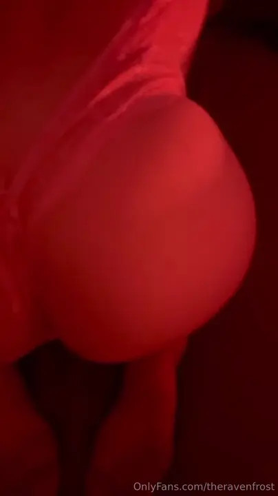 Bo Barah Gets Penetrated In A Red Room - ePornLeak