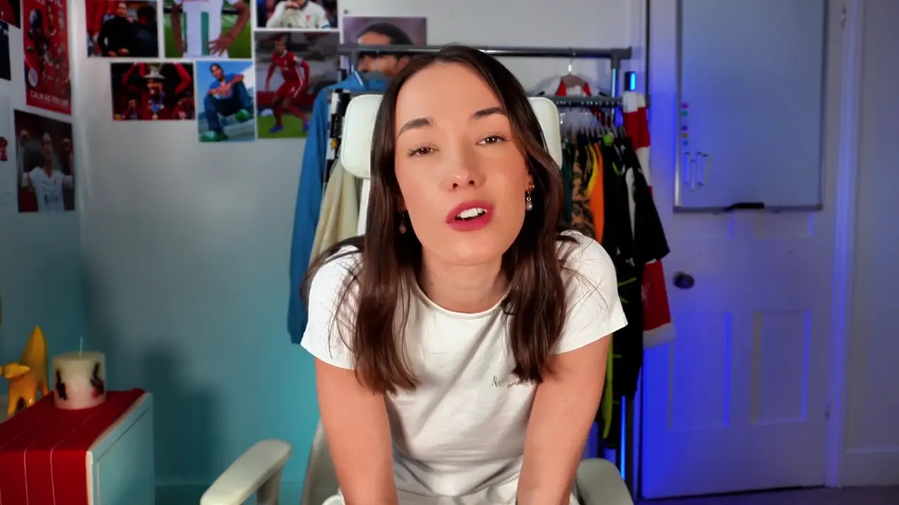 CheekyMZ Fingers Her Pussy While He Jerks Off - ePornLeak