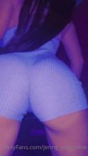 Jenny_Sixty_Nine's Alluring Ass Moves