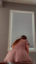 Corey_Kiv Bounces Her Butt In Shorts