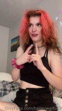 Haileywaifu69 Strips Down To Nothing