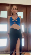 Modernmrsmaisel’s Sexy Look In Her Slit Dress