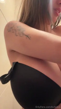 Bufalika Strips Bra And Sucks A Dildo